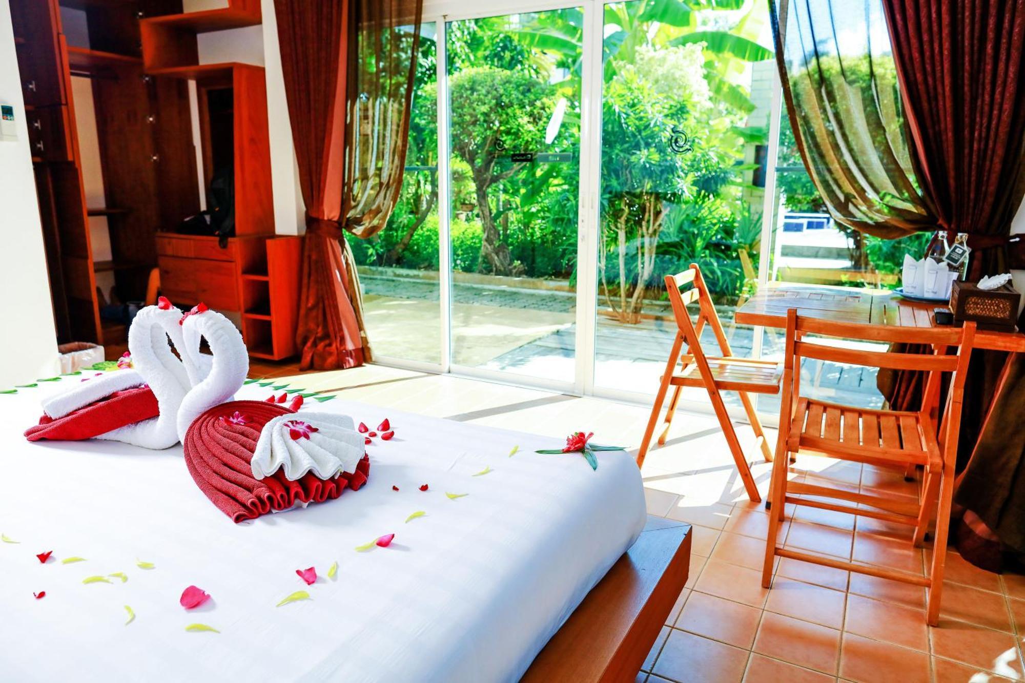 Baannueng@Kata Hotel Bagian luar foto